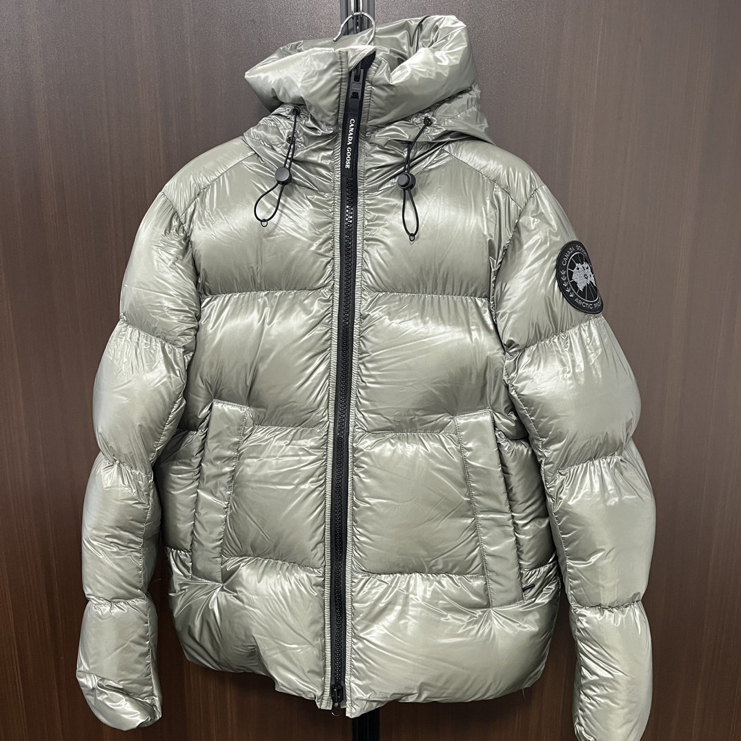 カナダグースの2252MB セージ Crofton Puffer Black Label パッファージャケットの買取実績です。