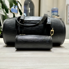 渋谷店で、ルイヴィトンのM52222、スフロというハンドバッグを買取ました。状態は綺麗な状態の中古美品です。