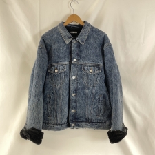 エコスタイル浜松入野店でバレンシアガの19年製のフェイクシアリングデニムジャケット、583230を買取りました。状態は若干の使用感がある中古品です。