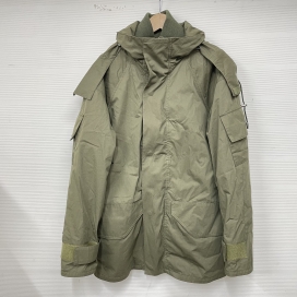 イヴサロモンの2019AW 9EHM0779R93W YSARMY ライナー付き ミリタリージャケットの買取実績です。
