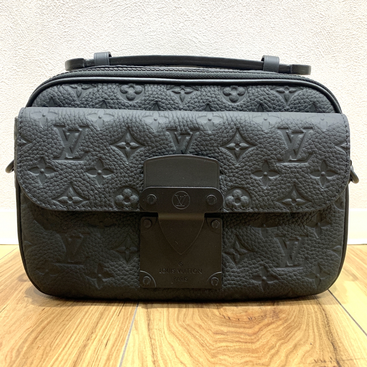 『最終値下げ』LOUIS VUITTON Sロックメッセンジャー