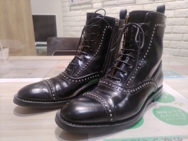 チャーチのCrissy 2 MET スタッズレースアップブーツの買取実績です。