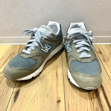 ニューバランス グレー スニーカー M1700JP 買取実績です。