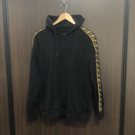 フェンディの19AW FY0870 FFロゴライン プルオーバー スウェットパーカーの買取実績です。