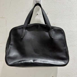 エルメスのブラック □G ボックスネパール ドーハ ダブルファスナー ハンドバッグの買取実績です。