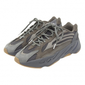 アディダスのEG6860 YEEZY BOOST 700 V2 スニーカーの買取実績です。