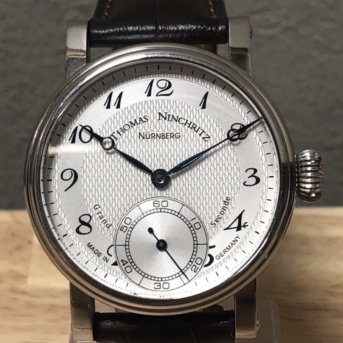 トーマスニンクリッツのシェルマン別注 Grand Seconde グランドセコンド TN200 シースルーバック SS 42mm 手巻き腕時計の買取実績です。