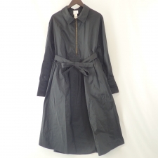 宅配買取センターでパトゥの22A-DR095-0011、ZIPPED MAXI DRESSというワンピースを買取させていただきました。状態は綺麗な状態の中古美品です。