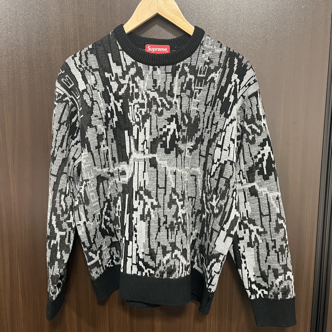 シュプリームの2022AW ブラック Trebark Camo Sweater ニットセーターの買取実績です。