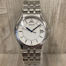 銀座本店で、セイコーの8J86-7A00ムーブメント搭載のデイト付きクレドールシグノクオーツ腕時計GCAZ015を買取いたしました。状態は未使用に近い試着程度の品です。