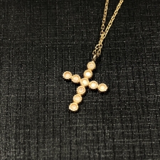エコスタイル神戸三宮店にて、アガットのK18素材が使用されたクロスモチーフダイヤモンドネックレス・10123716377を高価買取いたしました。状態は綺麗な状態のお品物です。