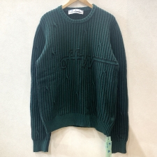 浜松入野店で、オフホワイトのダークグリーンカラーのロゴクルーネックセーターを買取ました。状態は未使用に近い試着程度の品です。