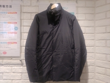 アークテリクスヴェイランス 22年製 29180 Euler Is Jacket パテッドブルゾン 買取実績です。