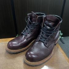 レッドウイング 2020年製 9411 Classic Dress Beckman Boot Vibram ブラックチェリーフェザーストーン 買取実績です。