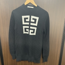 心斎橋店で、ジバンシィの2019AWコレクションの4Gロゴのダメージ加工コットンニットセーターを買取しました。状態は若干の使用感がある中古品です。