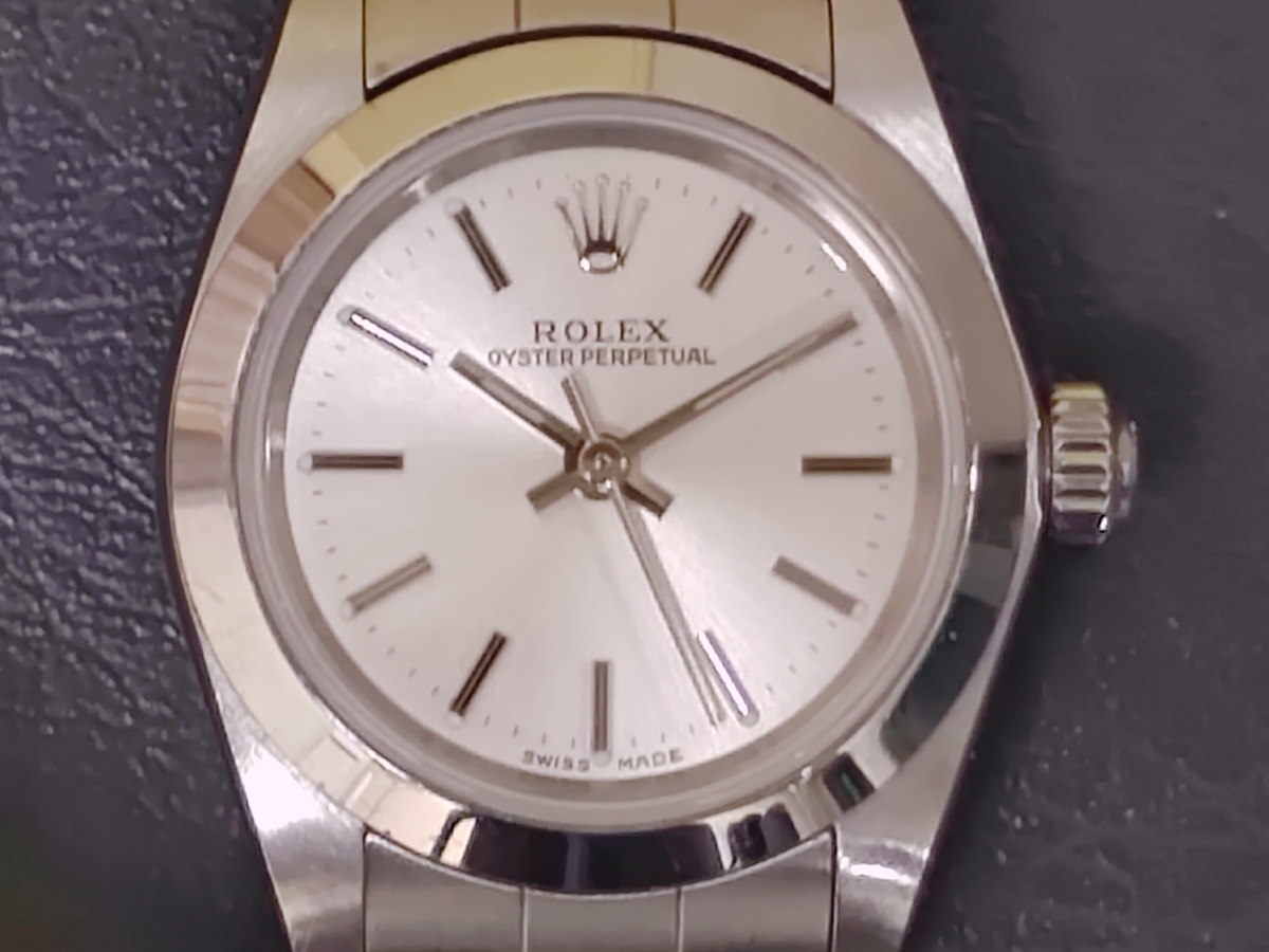 ロレックスのF番 76080 オイスターパーペチュアル レディース 腕時計の買取実績です。