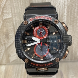 G-SHOCK(gショック)のブラック×レッド GWR-B1000X-1AJR マスターオブG グラビティマスター カーボンコア構造 腕時計の買取実績です。