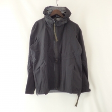 宅配買取センターでアクロニウムのACR-SS-20、J47-GTの3L GORE-TEX PROを使ったINTEROPS JACKETを買取させていただきました。状態は若干の使用感がある中古品です