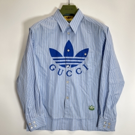 グッチの×アディダス ブルー ホワイト ストライプ コットン シャツの買取実績です。
