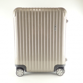リモワの869.56 サルサ 4輪キャリーケース 45Lの買取実績です。