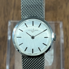 心斎橋店で、ユリスナルダンの手巻き時計（1130）を買取しました。状態は目立つ傷、汚れ、使用感のある中古品です。