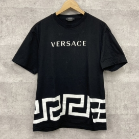 ヴェルサーチェのグレカロゴ クルーネック 半袖 Tシャツ A88560の買取実績です。