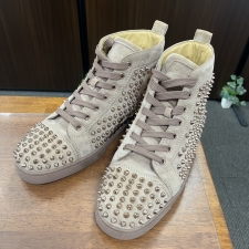 クリスチャンルブタン Louis Flat ブラウン スエード スタッズハイカットスニーカー 買取実績です。