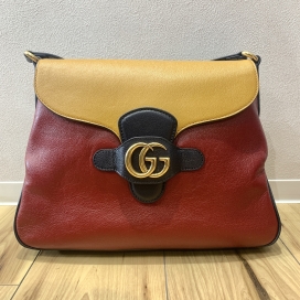 グッチのダブルG ミディアム メッセンジャーバッグ 648933の買取実績です。