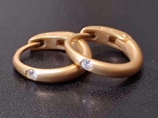 ポメラート ルッチョレ 18K 1Pダイヤ フープピアス 買取実績です。