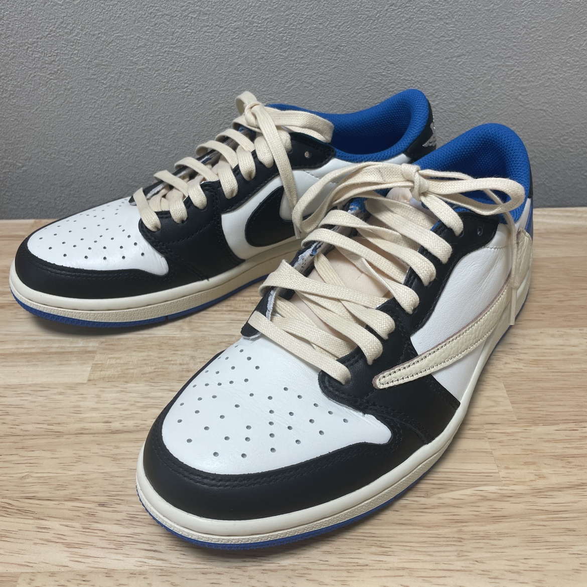 ナイキのTravis Scott×Fragment Air Jordan 1 Low OG SP Military Blue DM7866ｰ140 スニーカーの買取実績です。