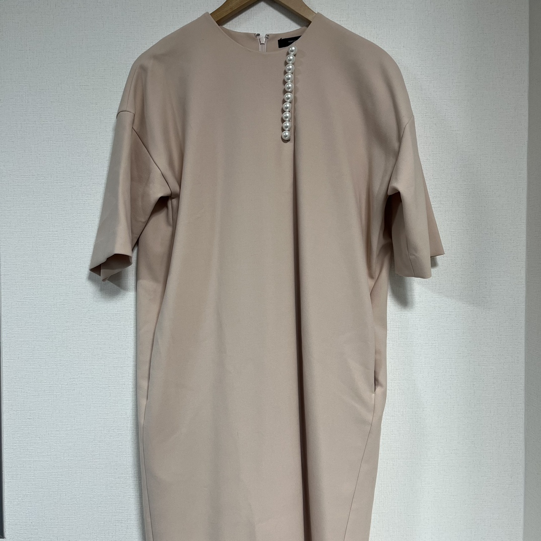 ヨーコチャンのYCD-221-736 ベージュ Hラインパール ドレス/H-line Pearl Dressの買取実績です。