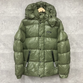 モンクレールの×フラグメントヒロシフジワラ 2019AW ミリタリーグリーン HANRIOT ダウンジャケットの買取実績です。