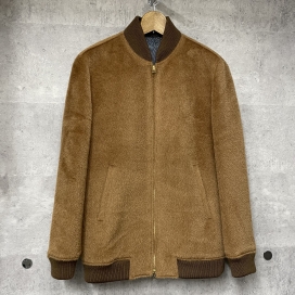 エトロの2016AW ブラウン 162-1S500-9720 ウール 裏地ペイズリー柄 ファーブルゾンの買取実績です。