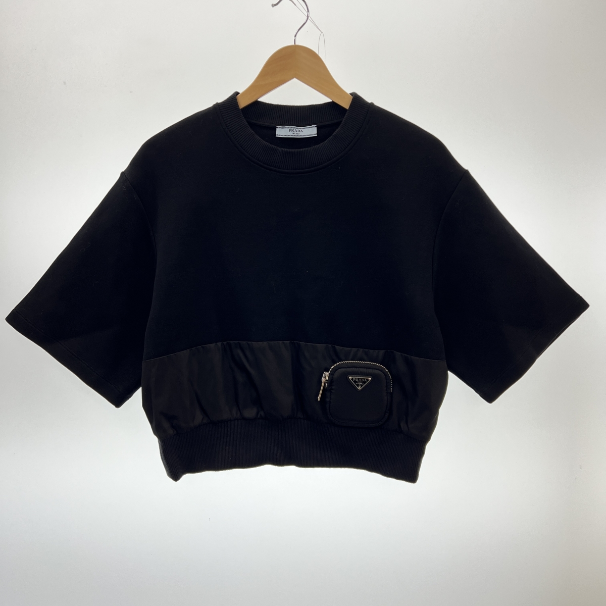 【未使用】PRADA（プラダ）／（完売品）テクニカルコットンジャージーTシャツ 未使用】PRADA（プラダ）／（完売品）テクニカルコットン