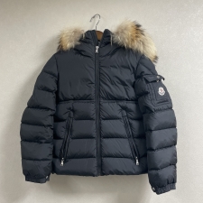 モンクレール(MONCLER)買取・売るなら今がおすすめ！買取相場を見る