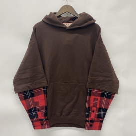 マルニの22AW ブラウン×レッド オーガニックコットン フェイクレイヤード ブラッシュド フーディ パーカーの買取実績です。