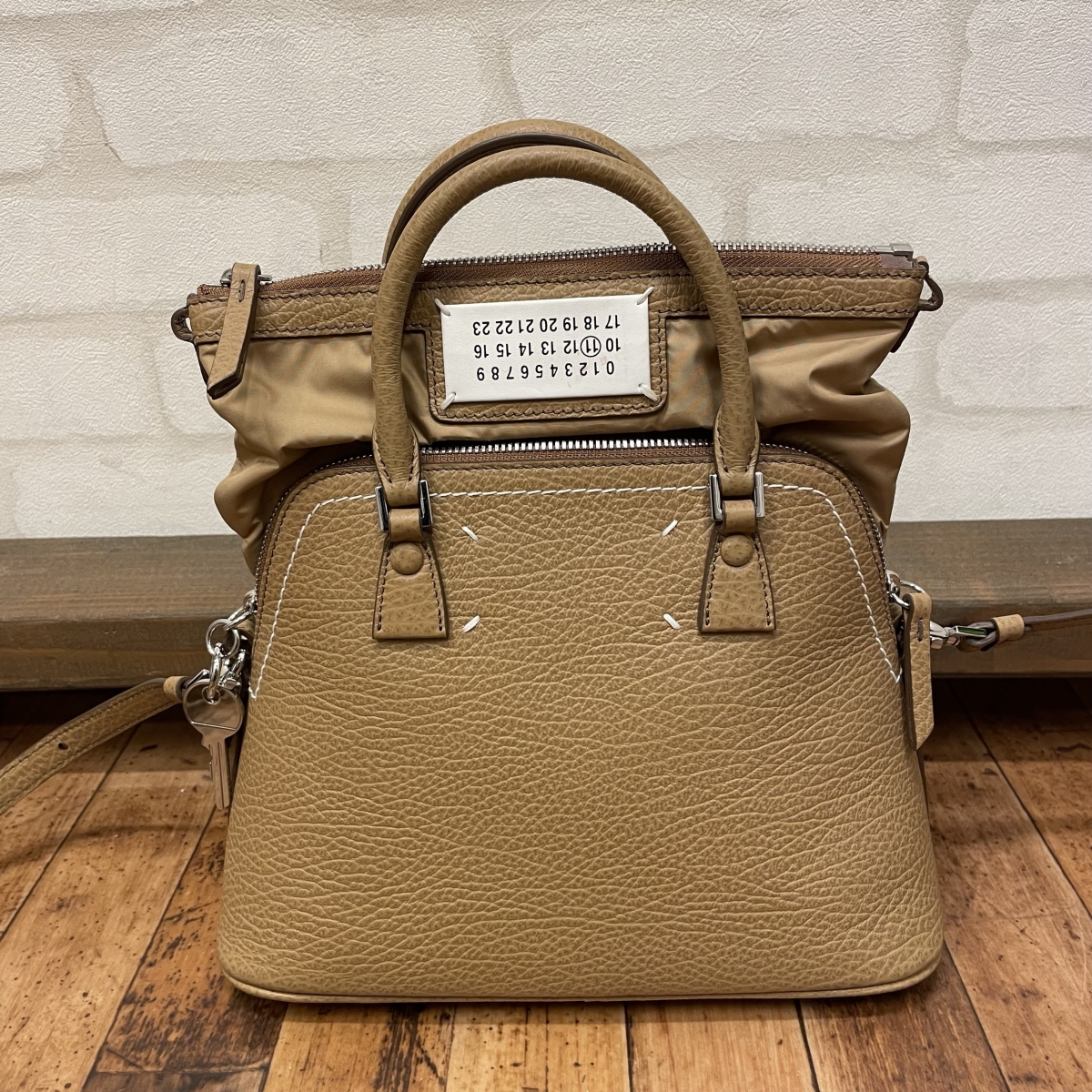 メゾンマルジェラ 5AC トートバッグ カーフレザー ２WAYバッグ ベージュ Maison Margiela（旧Maison Martin Margiela） - メゾン