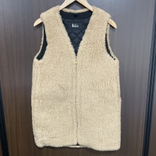 心斎橋店で、ザリラクスのアイボリーボアのジップジレ、17FW-RECT-134L-UASP2-Jを買取ました。状態は綺麗な状態の中古美品です。