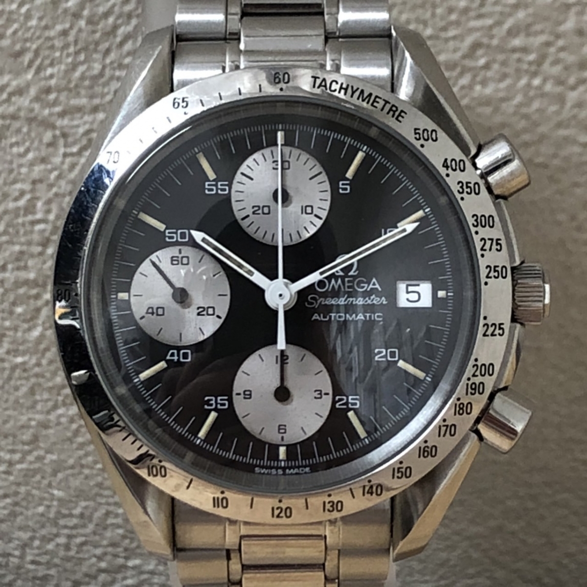 オメガのスピードマスター 黒文字盤 自動巻き 腕時計 3511.50の買取実績です。