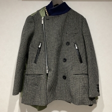 浜松入野店で、サカイの20AWコレクションからグレンチェックのパールネックレス付きドッキングジャケット、20-05330を買取ました。状態は若干の使用感がある中古品です。