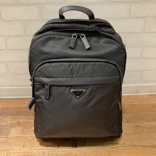 プラダ Re-Nylon×サフィアーノレザー バックパック 2VZ048 買取実績です。