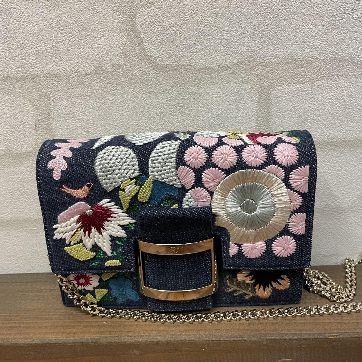 Roger ViVier☆ロジェ ヴィヴィエ ピルグリムクラッチ