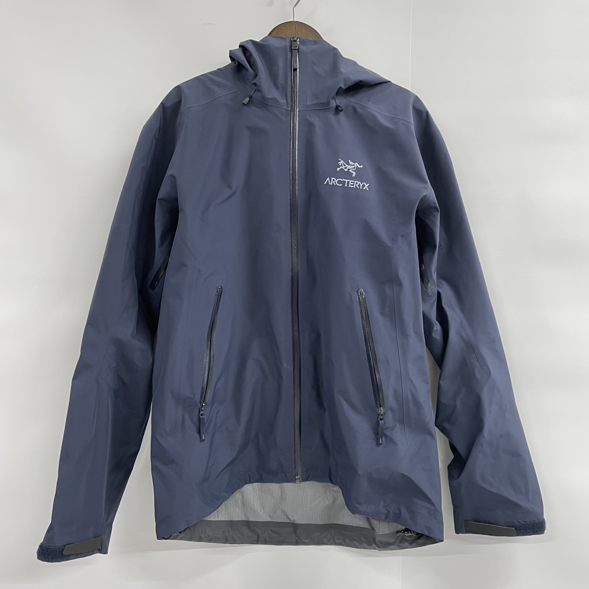 アークテリクスのBETA LT JACKET ベータLTジャケット ネイビー 26844の買取実績です。