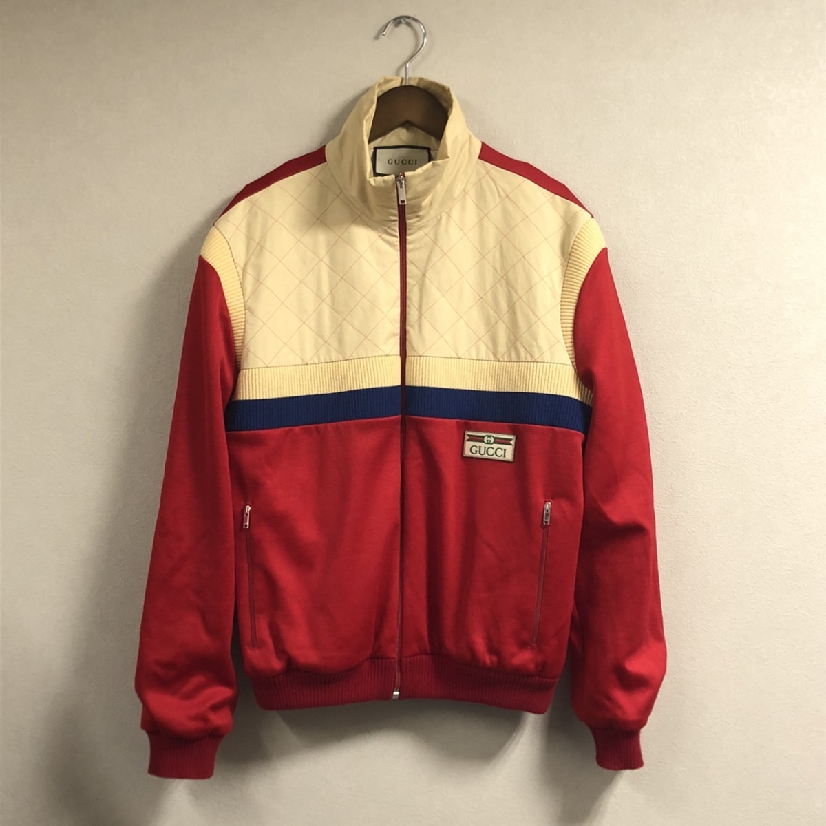 神戸三宮店にて、グッチのジャガードラベル付きテクニカルジャージ