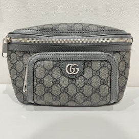 グッチのグレー＆ブラック GGスプリームキャンバス オフディア ベルトバッグ 733868の買取実績です。