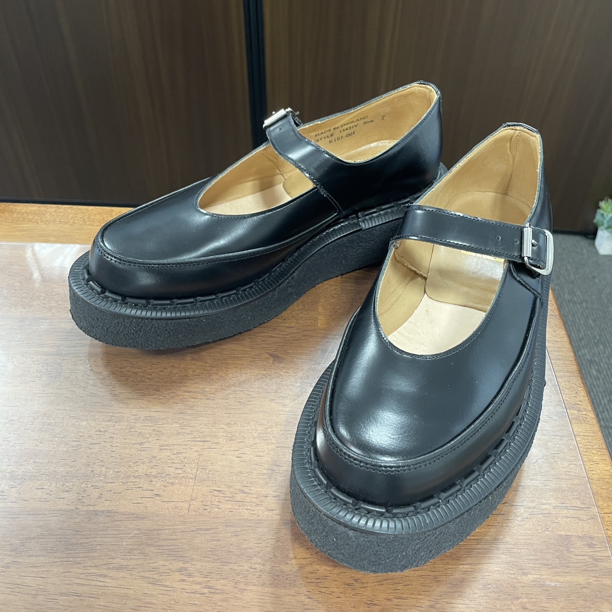 COMME des GARCONS GIRL ジョージコックスコラボ メリージェーン