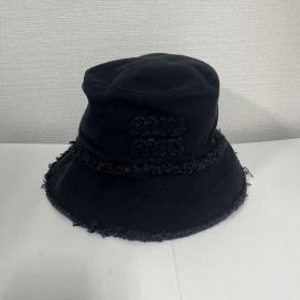 ミュウミュウのブラック デニム バケットハット 5HC196_2CL4_F000の買取実績です。
