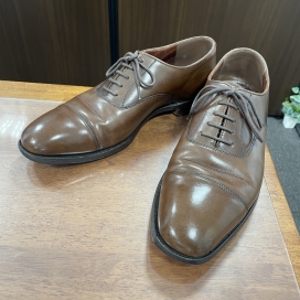 クロケット&ジョーンズのブラウン ドレスシューズ オードリーの買取実績です。