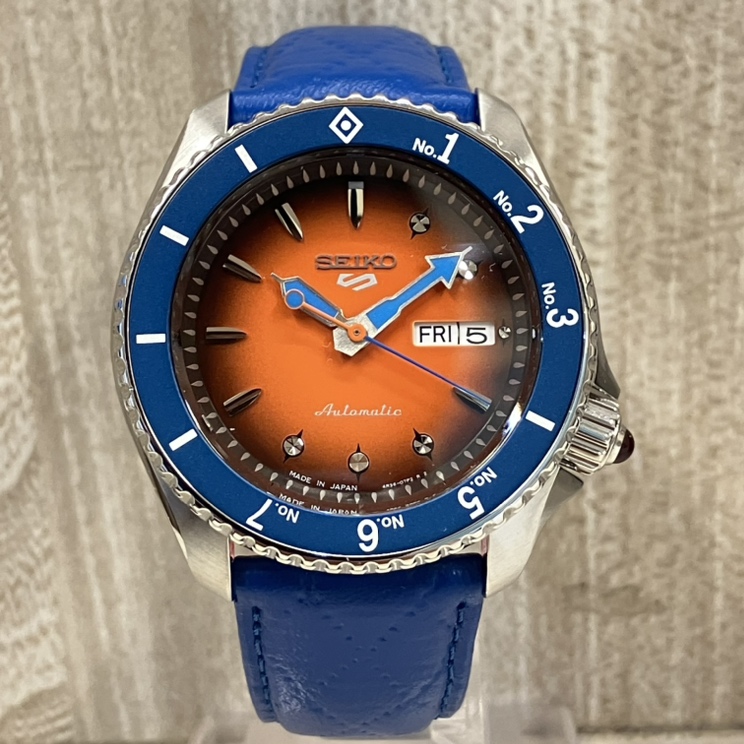 セイコーのcal.4R36 セイコー5スポーツ ジョジョの奇妙な冒険 グイード・ミスタシースルーバック 自動巻き腕時計 SBSA031の買取実績です。