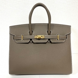 エルメスのB刻 エトゥープ エプソン G金具 外縫い バーキン25の買取実績です。